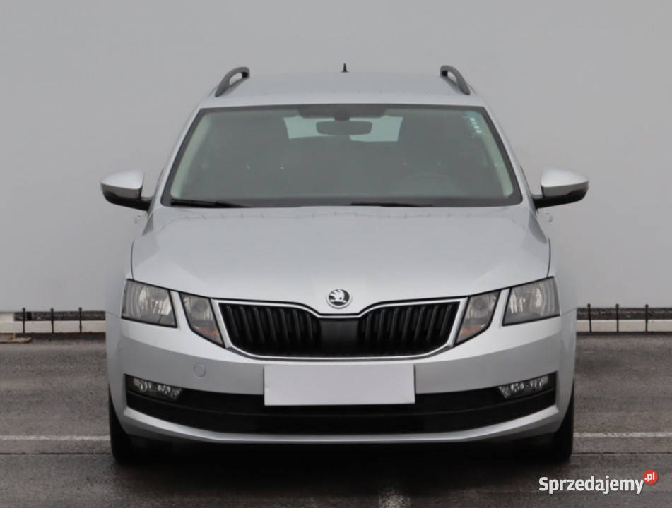 Skoda Octavia 16 TDI srebrny