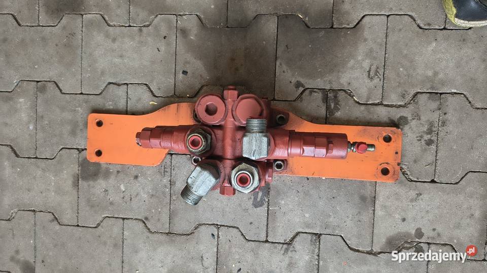 Rozdzielacz Hydrauliczny DOOSAN Dx140w