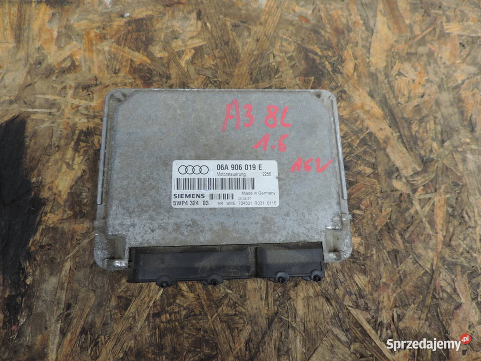 Audi A3 8L komputer sterownik 06A906019E Rok produkcji 2001 Części samochodowe Nowy Sącz