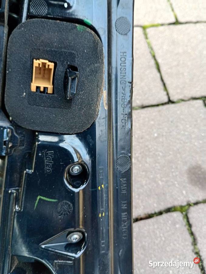 Lampa lewy tył Audi Q5 80A 2019r wersja USA