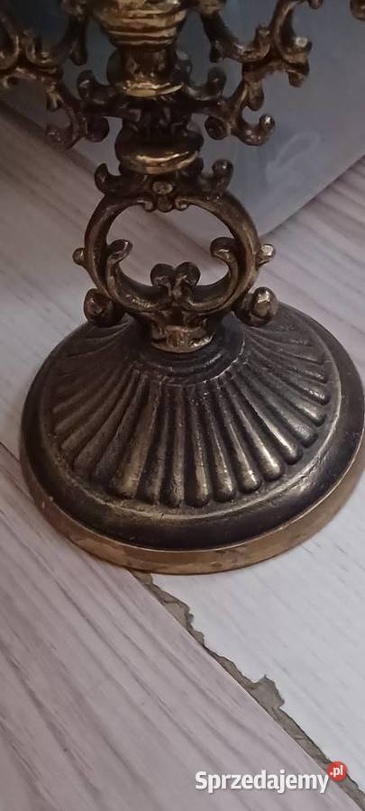 ŚWIECZNIKI MOSIĘŻNE JEDEN NA 1 ŚWIECE GLOWA Poznań