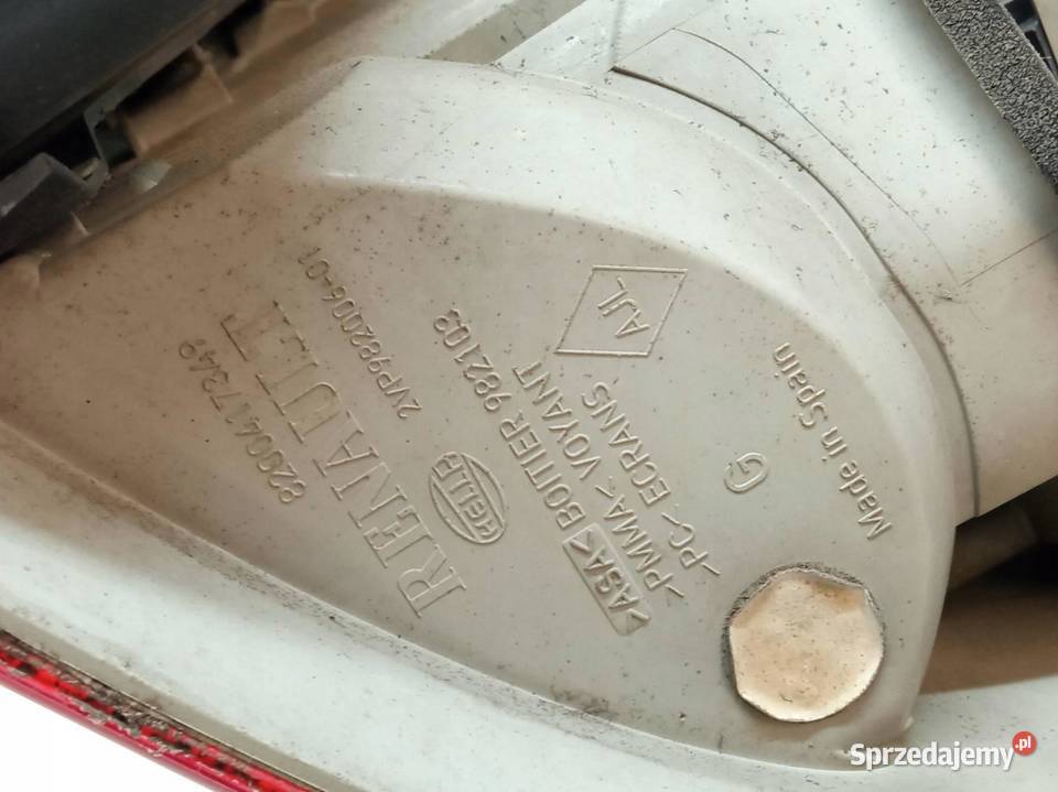 LAMPA TYŁ KOMPLET KOMBI LIFT 8200417349