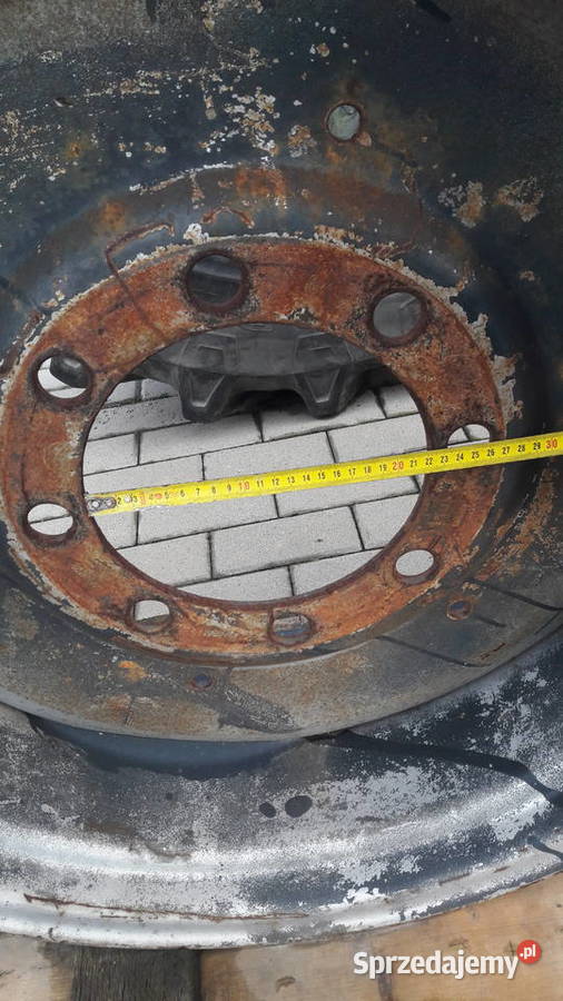 Felgi do ciągnika 28