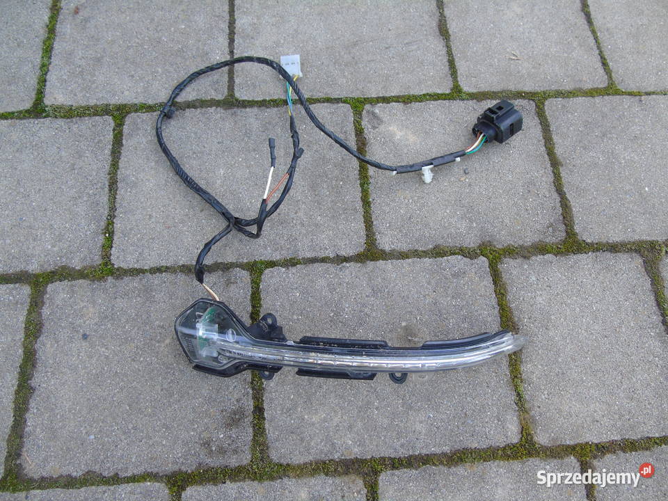 Seat Kierunkowskaz Lusterka Lewego 5F0949101A Radziszów