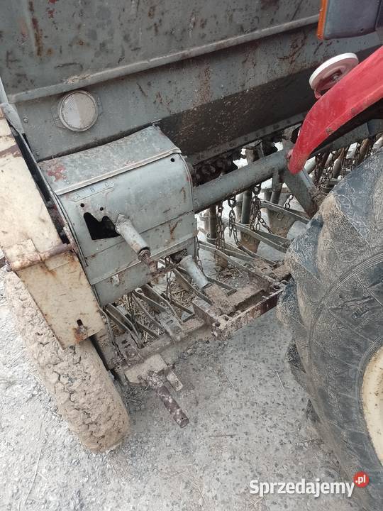 Siewnik zbożowy Poznaniak nieuszkodzony Krajno Pierwsze