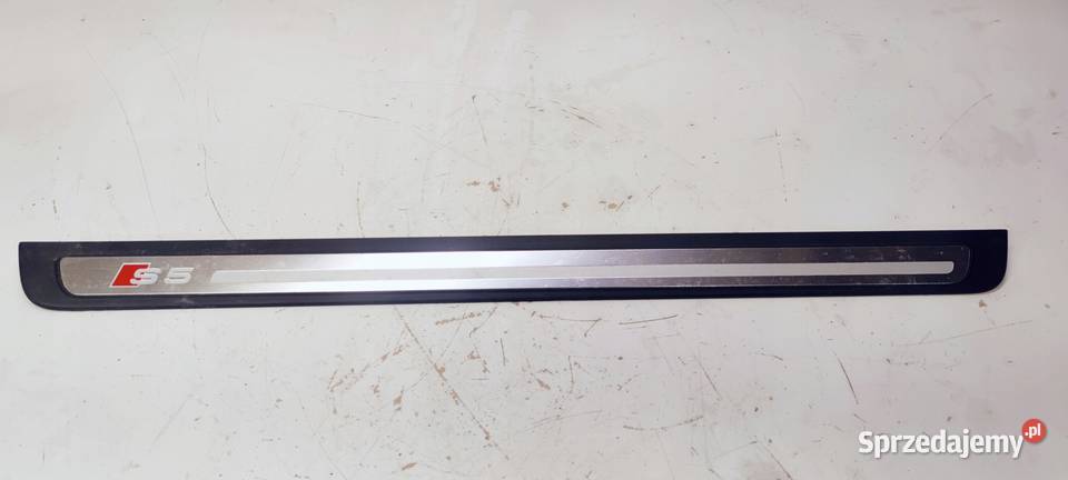 LISTWA PROGOWA PRAWA AUDI A5 S5 8T0853374 osobowe śląskie Przystajń