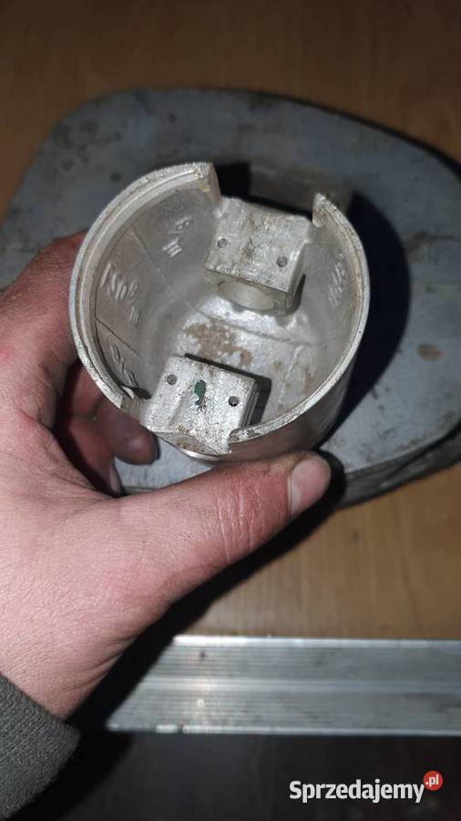 Shl m11 Cylinder aluminiowy z org nowym tłokiem Dobrzejów