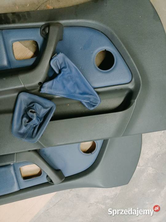 Wnętrze do kompakta BMW Kielce