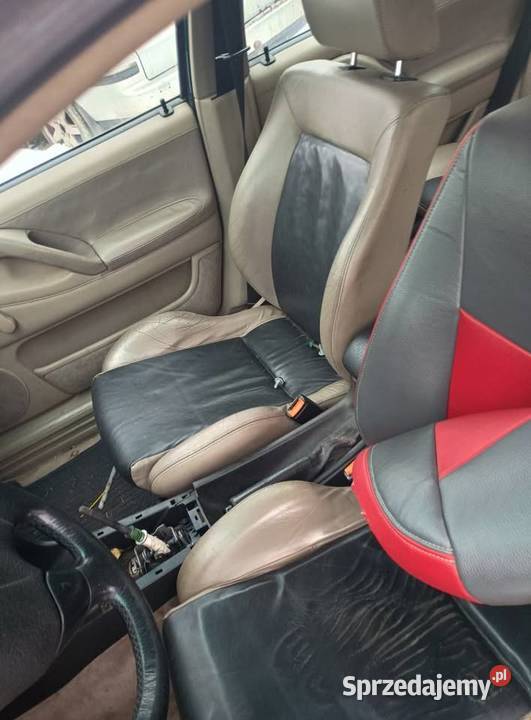Fotele siedzenia Passat b4 35i kombi skóra Radzionków