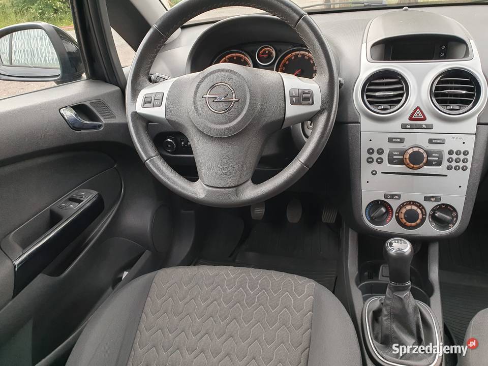 OPEL CORSA 14 2013 97 Oryginał w Stanie Katowice sprzedam