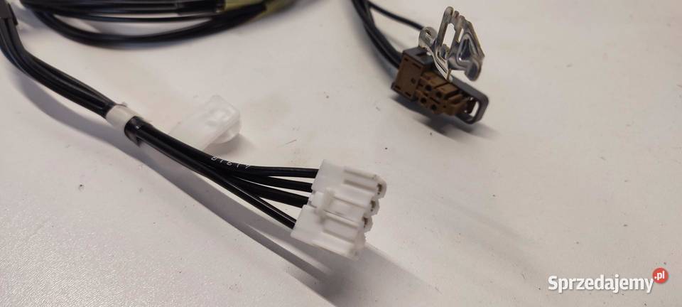 MAZDA 2 TOYOTA YARIS IV WIĄZKA ANTENY 861010DD40 osobowe sprzedam