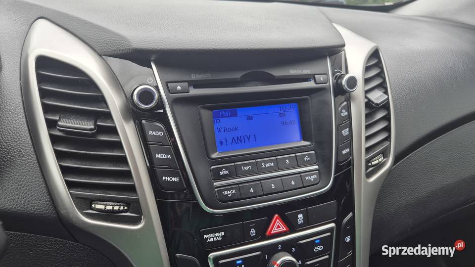 HYUNDAI I30 16 135 OPŁACONY BEZWYPADKOWY czujnik zmierzchu Rzeszów sprzedam