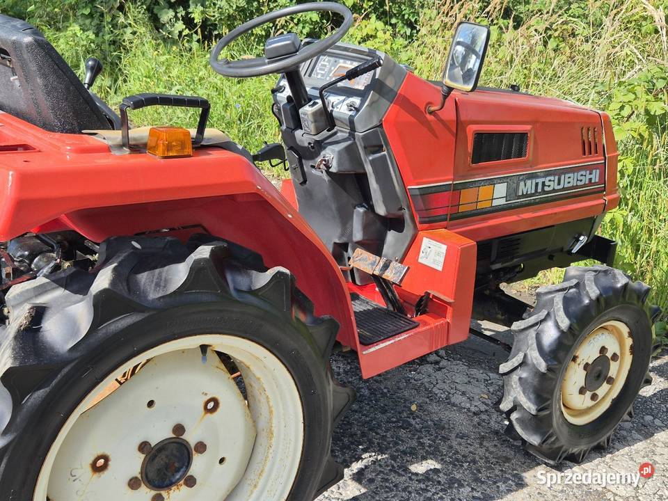 Traktorek traktor MITSUBISHI MT18D 44 Skrzynia biegów Manualna
