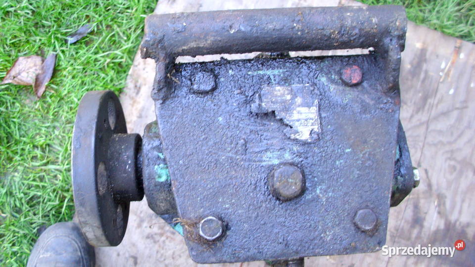 Sprzedam pozostałości ciągniku esa Lgota Górna sprzedam