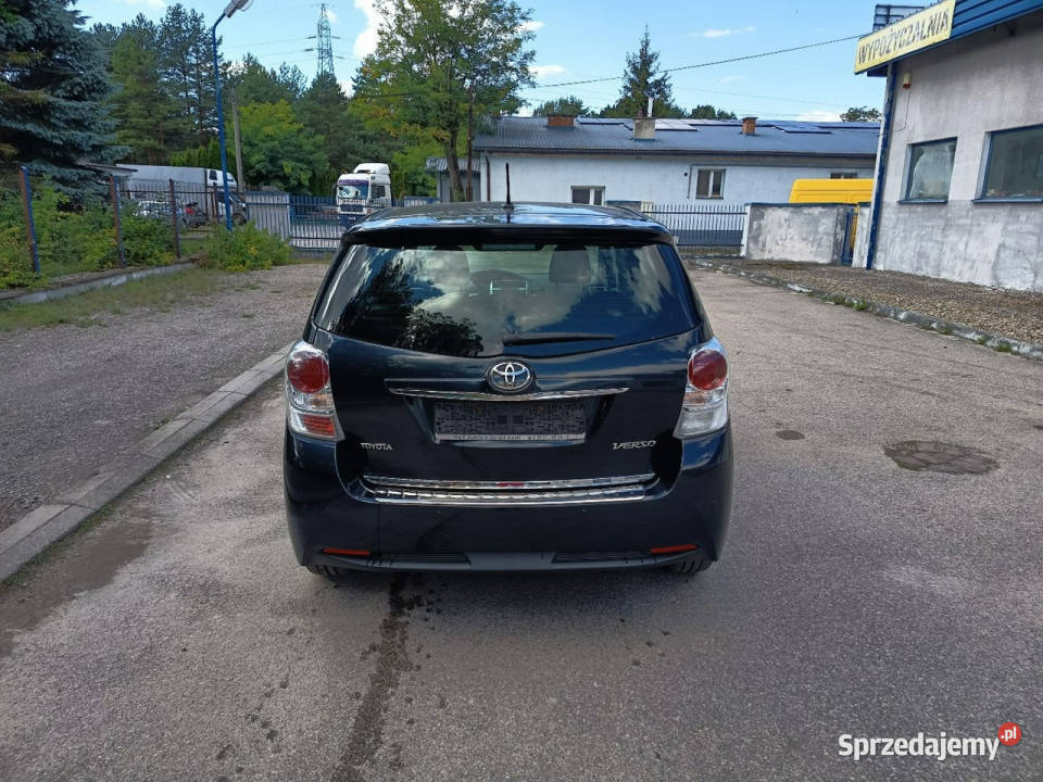 Toyota Verso Bezwypadkowy ks serwisowa zielony Janów Lubelski sprzedam