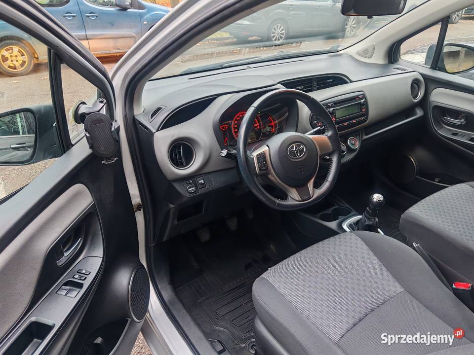 Toyota Yaris Toyota Yaris 20152016 sprawny nowy