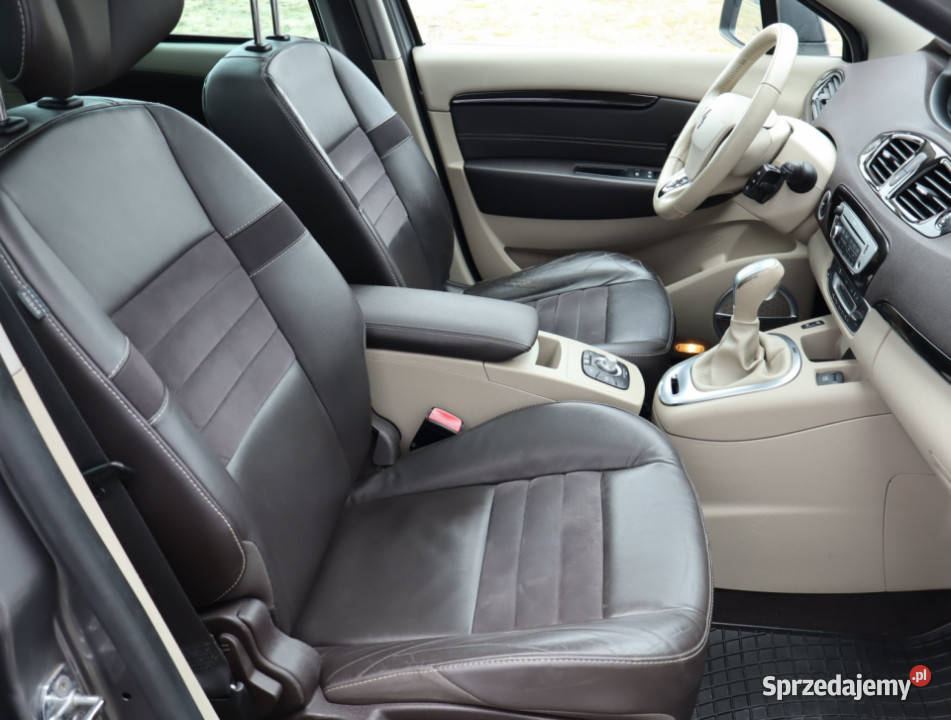 Renault Grand Scenic 15 dCi gniazdo USB Piaseczno