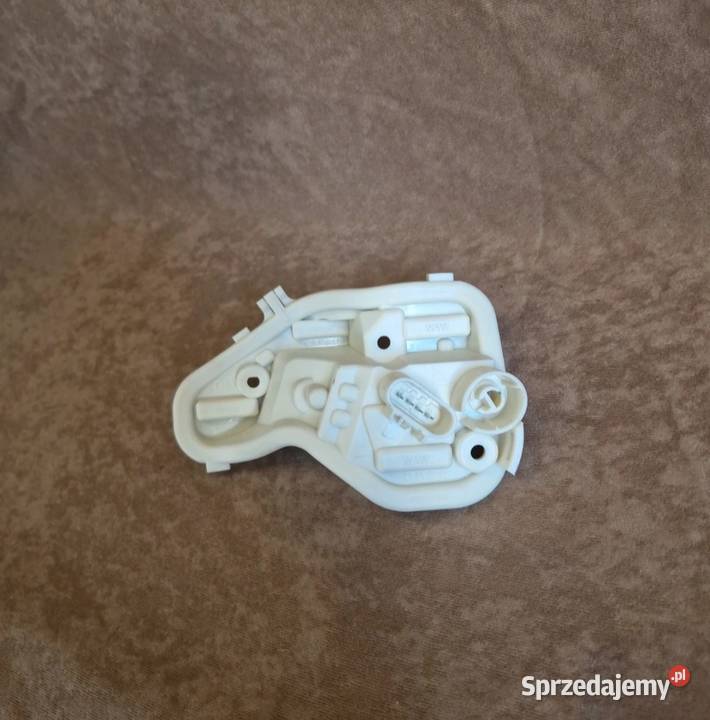 Opel astra J HB 0915 wkład lampy tył lewy osobowe wielkopolskie sprzedam