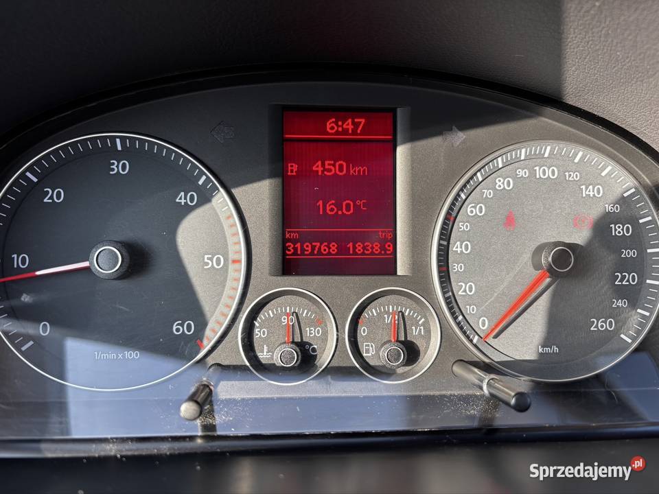 VW Touran 19 TDI 2009r 105 1896cm3