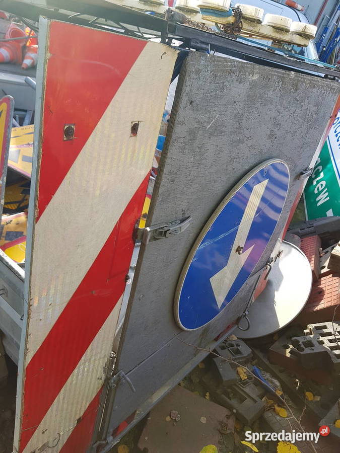Syndyk sprzeda PRZYCZEPKA LEKKA ŚWIDNIK WA 113AC towarowe mazowieckie Warszawa