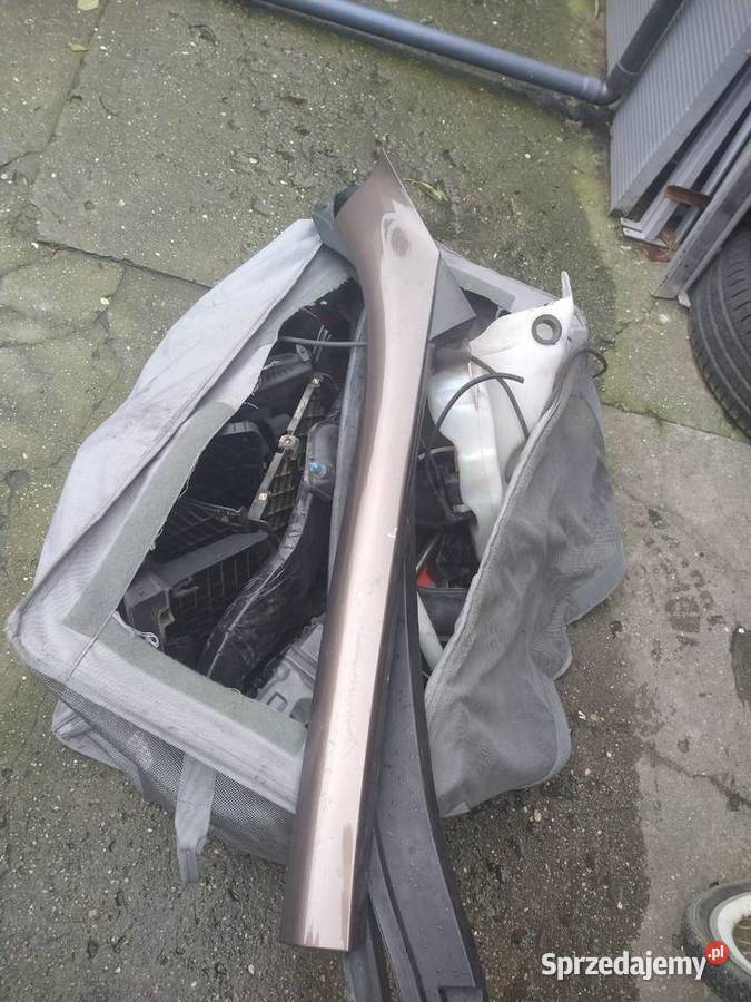 Błotnik prawy RENAULT SCENIC III TECNB 3 części części blacharskie Krotoszyn