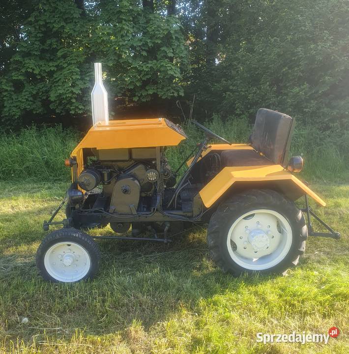 Ciągnik sam S15 na rozrusznik z podnośnikiem Oświęcim