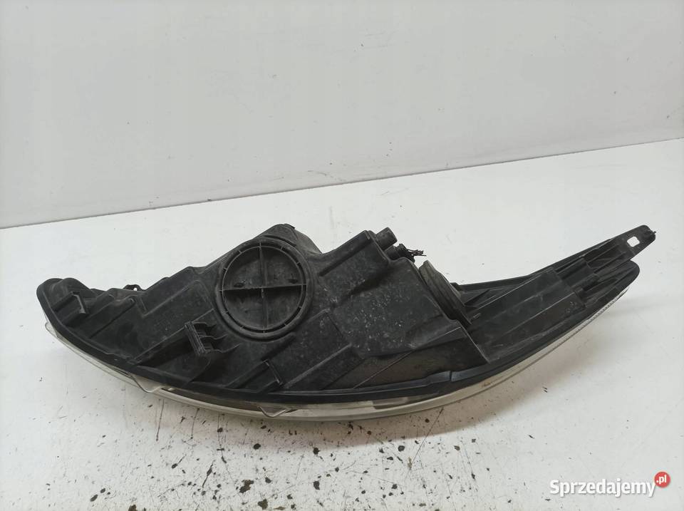 LAMPA PRZÓD PRAWA SOCZEWKA EU PRZED LIFT