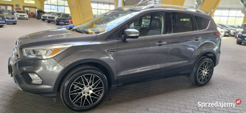 Ford Kuga 1 REJ 2017 OPIS W podanej roczna benzyna Ford sprzedam