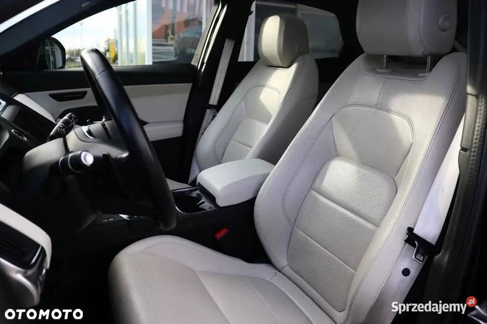Jaguar EPace P300 AWD Rdynamic SE Black 300 czujnik deszczu Strzyżów sprzedam