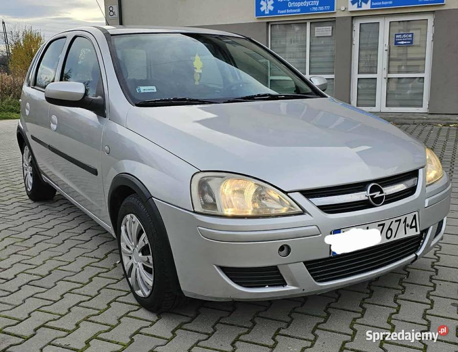 Sprzedam ładnego opla corsę 2005 12 ładnie komputer pokładowy Corsa Samochody osobowe Nowy Sącz