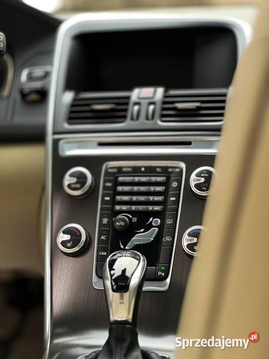 Volvo Xc60 T5 AWD Ostrowiec Świętokrzyski