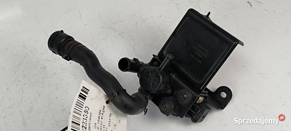 POMPA WODY VOLKSWAGEN PASSAT B8 RLINE 3Q0121591B Pozostałe Lipno