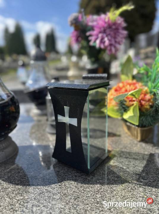 Znicz metalowoszklany z krzyżem 26 135 135 Dąbrowa Górnicza