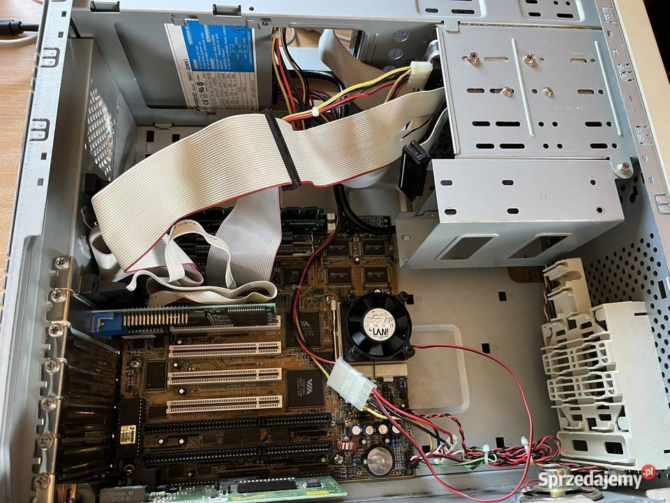 Zabytkowy komputer PC AT Pentium MMX 166MHz Klasy Pentium III i słabsze sprzedam