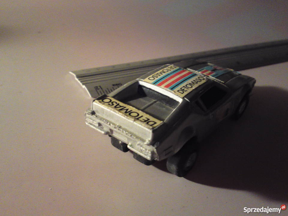 DE TOMASO PANTERA autko z prlu 145