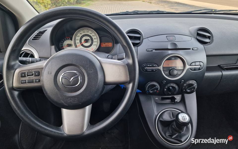 Mazda 2 13 Kargowa
