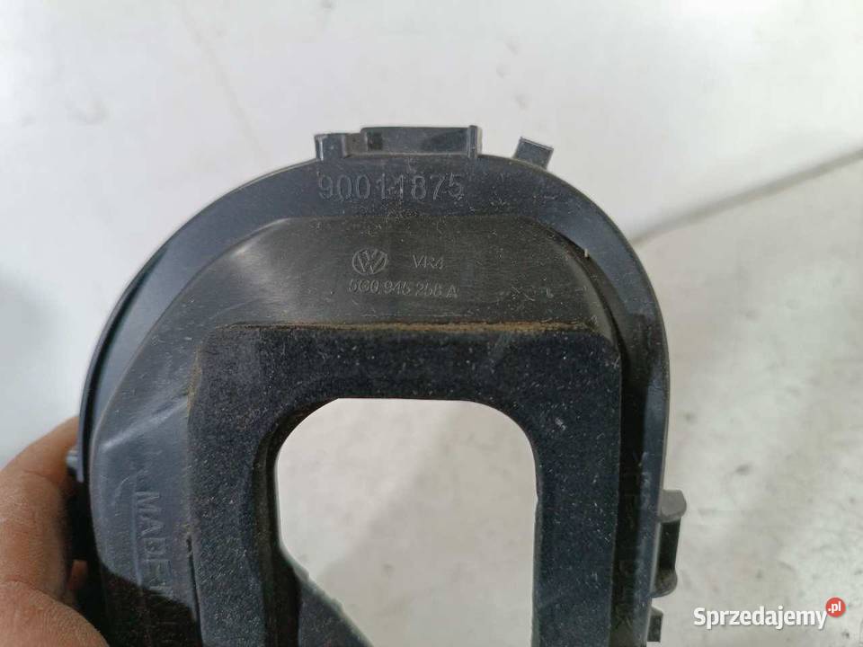 ZAŚLEPKA LAMPY PRAWY PRZÓD VOLKSWAGEN GOLF VII