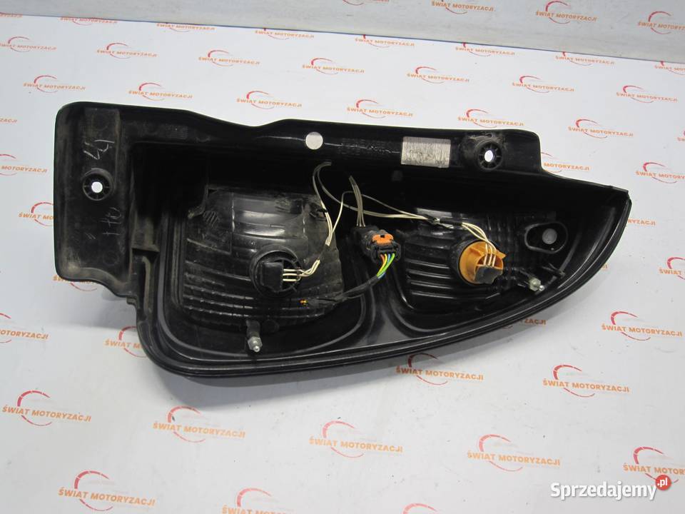 CITROEN C3 PICASSO LIFT 13r lampa prawa tył osobowe