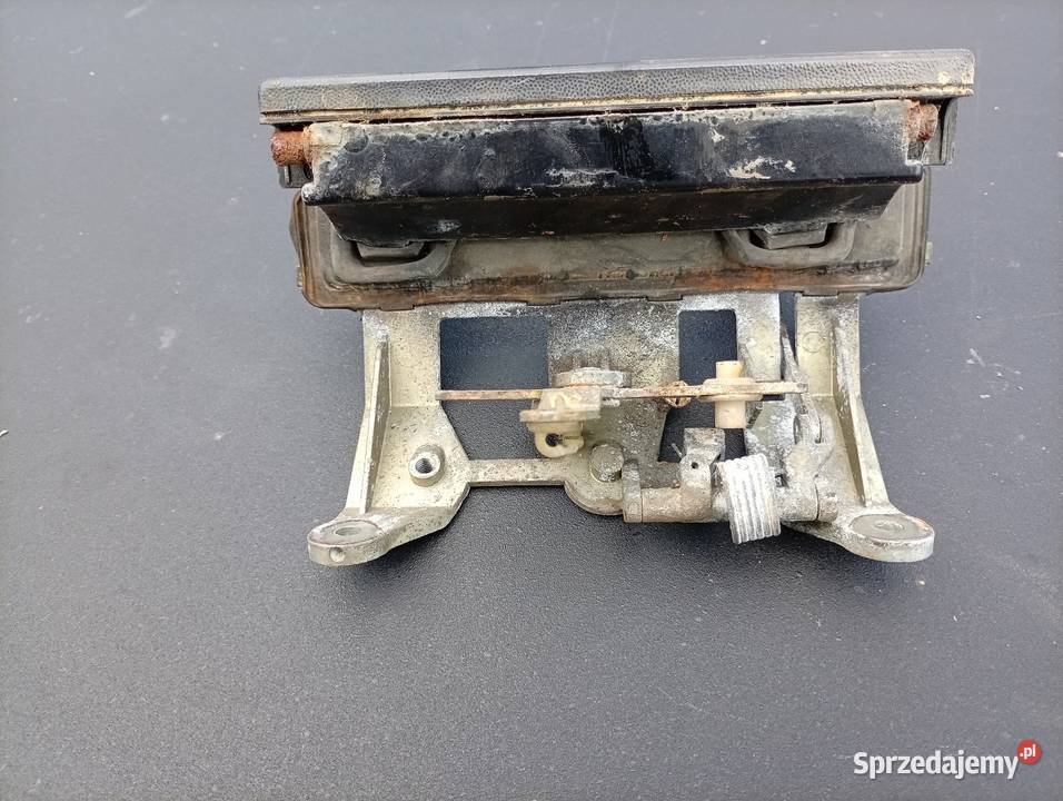 Klamka tylnej klapy audi 100 c4 avant Gorlice