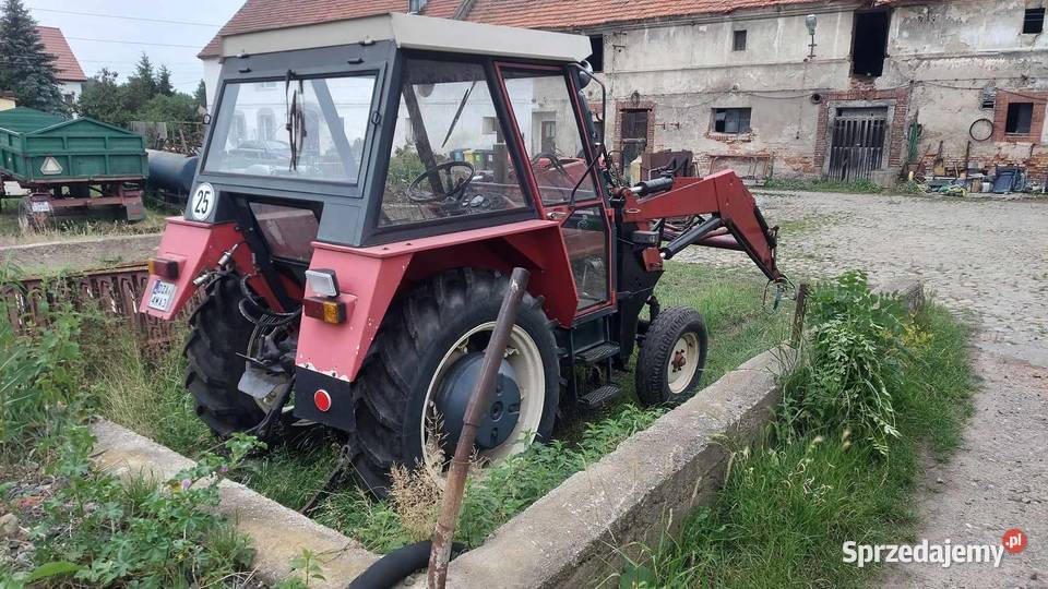 Zetor 5011 z ładowaczemturem łyźka Zetor dolnośląskie Tyniec nad Ślęzą