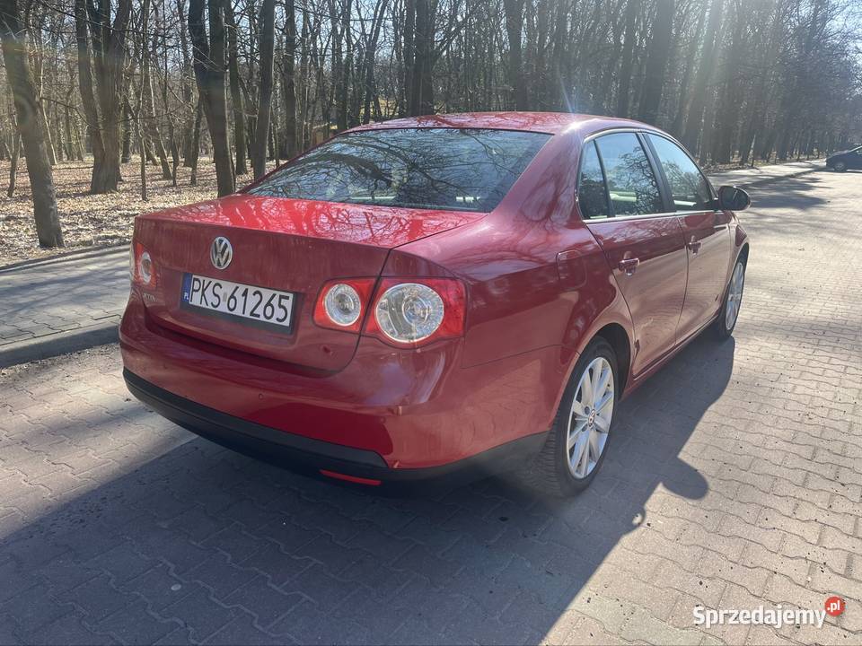 Volkswagen Jetta polift klima tempomat czujniki Sedan / Limuzyna Kościan