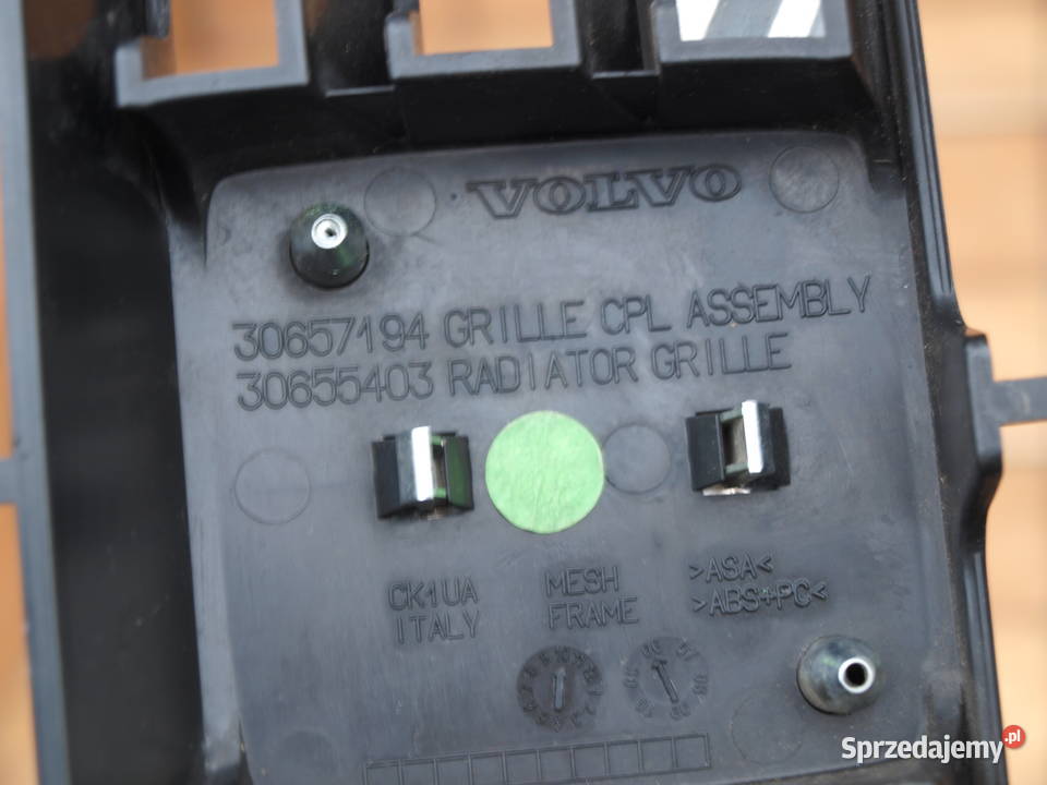 Volvo C30 grill chrom atrapa przód 2006 2010r Kalisz