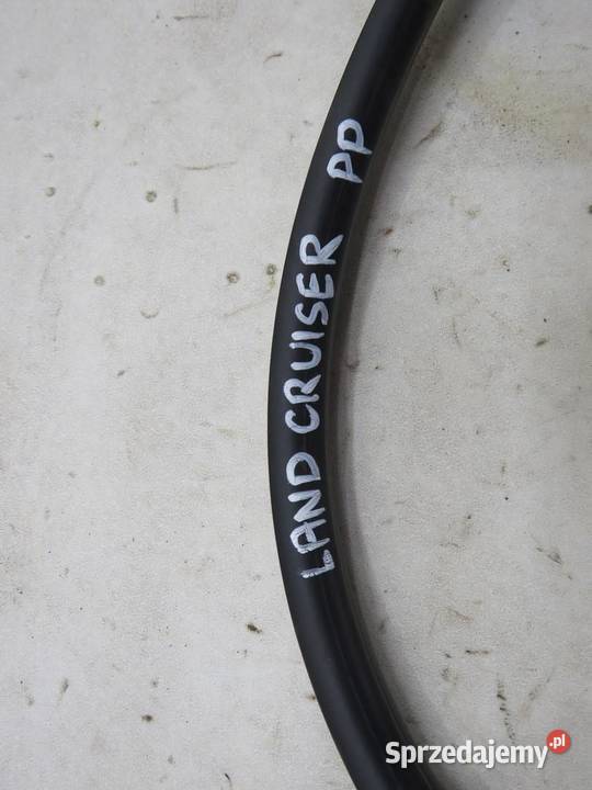 USZCZELKA DRZWI PRAWY PRZÓD LAND CRUISER 120