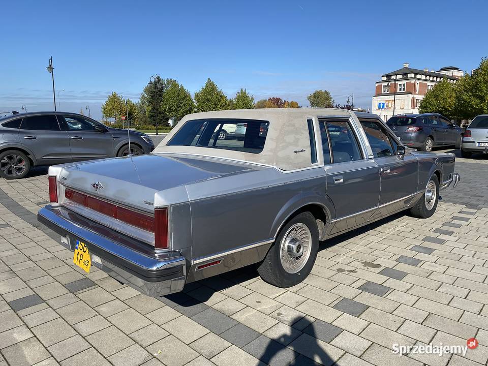 1984 Lincoln Town Car Signature Series