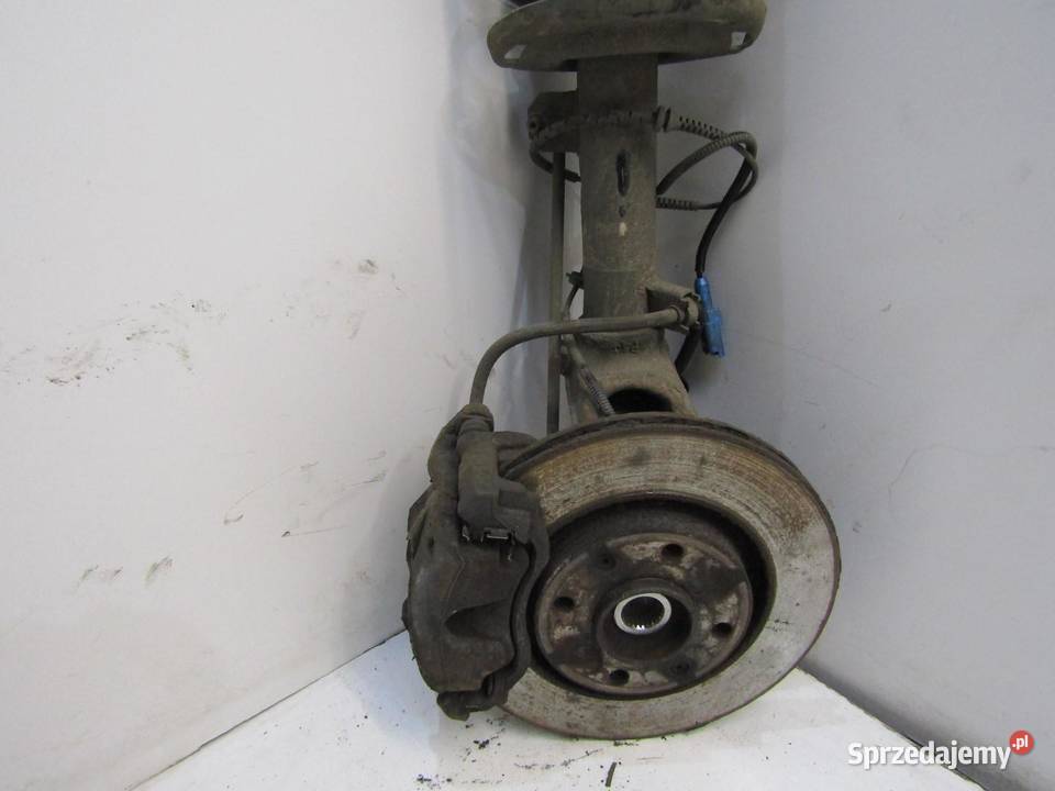 ZWROTNICA LEWA MCPHERSON LEWY PRZÓD 16 BLUE HDI