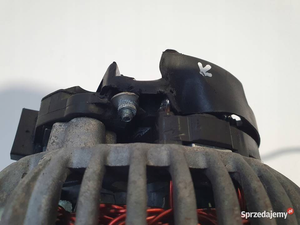 ALTERNATOR VW Golf V 20 TDI bosch BKD 140