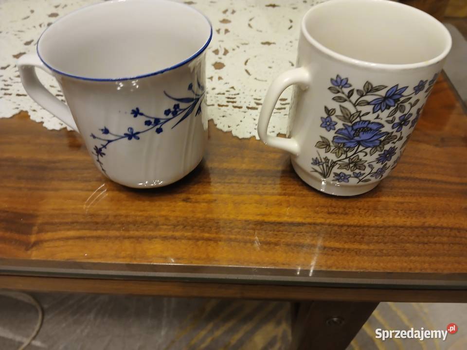 Kubki z czasów PRLu sygnowana ChodzieżĆmielów i Warszawa