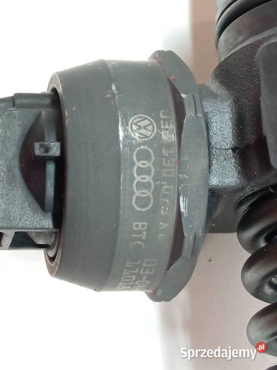 POMPOWTRYSKIWACZ 038130073AG 0414720215 19 TDI Rok produkcji 2003