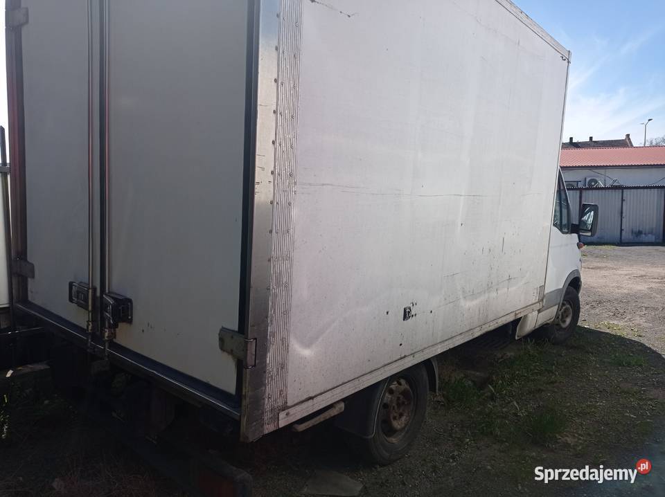 Iveco dostawczy nieuszkodzony