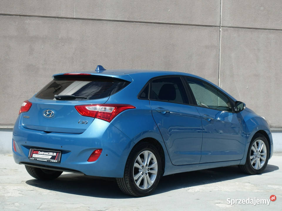 Hyundai i30 14 BenPół skóryKlimatronikGrzane wspomaganie kierownicy Lublin
